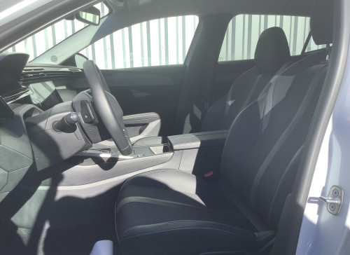 Peugeot 408 Nouvelle Hybrid 136 e-DCS6 Allure