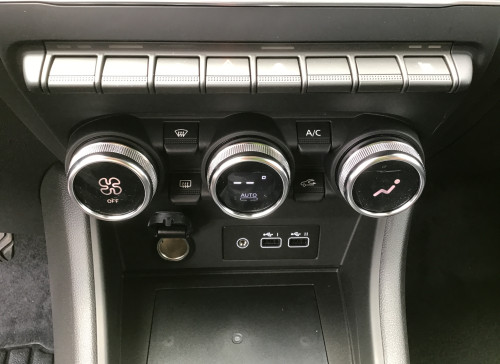 Renault CAPTUR mild hybrid 140 Techno