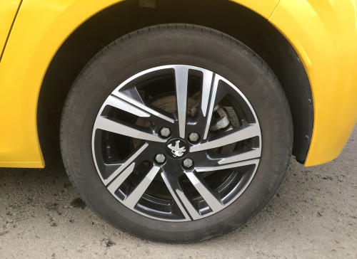 Peugeot 208 PureTech 100 S&S BVM6 Allure
