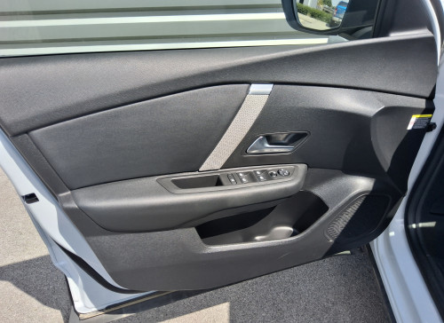 Citroën C4 Hybride 136 e-DCS6 Plus