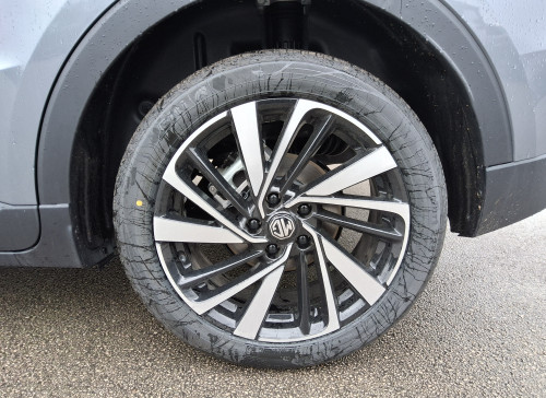 MG Motor ZS Nouveau 1.5 L Hybrid+ 197 ch Luxury