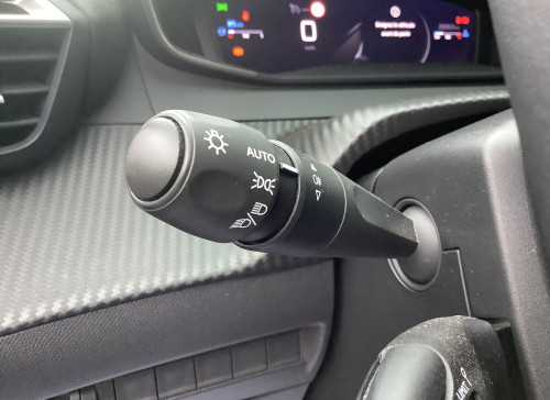 Peugeot 208 Nouvelle 100 S&S BVM6 Allure