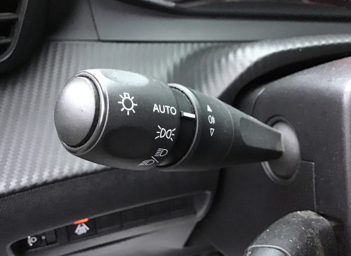 Peugeot 208 BlueHDi 100 S&S BVM6 Active Pack