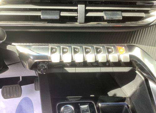 Peugeot 3008 Hybrid 145 e-DCS6 Allure Pack