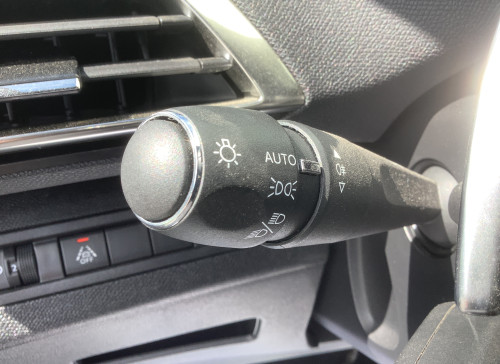 Peugeot 3008 Hybrid 145 e-DCS6 Allure Pack