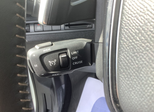 Peugeot 3008 Hybrid 145 e-DCS6 Allure Pack