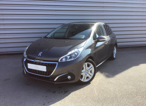 Peugeot 208 PureTech 82ch S&S BVM5 Signature