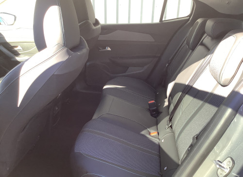 Peugeot 408 Hybrid 136 e-DCS6 Allure