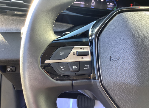 Peugeot 408 Hybrid 136 e-DCS6 Allure