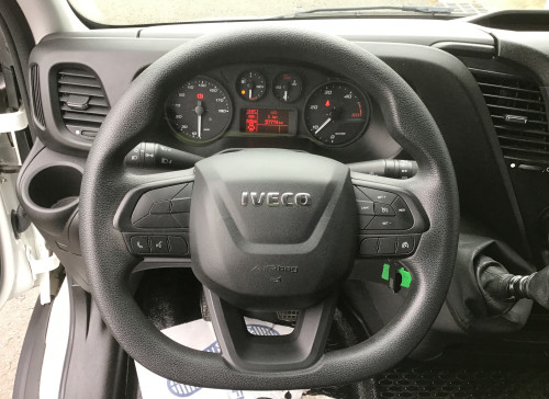 IVECO DAILY CHASSIS CABINE CAB 35 C 16 EMP 4100 QUAD-LEAF BVM6 3.0L