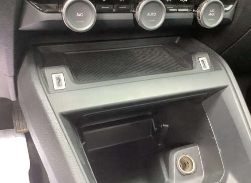 Citroën C4 Hybride 136 e-DCS6 Plus
