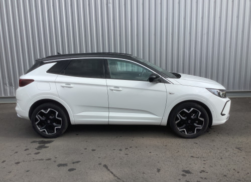 Opel GRANDLAND 1.5 Diesel 130 ch BVA8 Ultimate