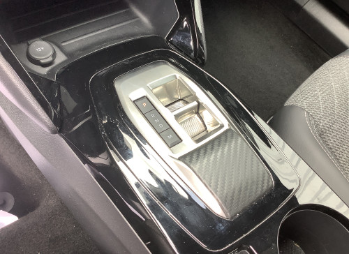 Peugeot 2008 Nouveau Hybrid 136 e-DCS6 Allure