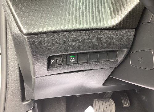 Peugeot 2008 Nouveau Hybrid 136 e-DCS6 Allure