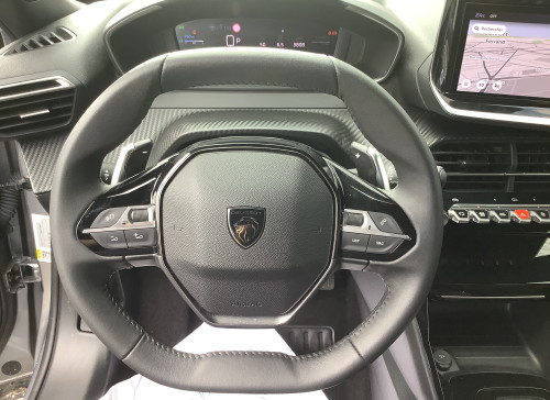 Peugeot 2008 Nouveau Hybrid 136 e-DCS6 Allure