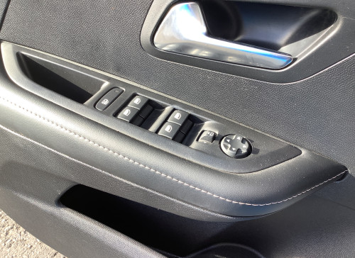 Peugeot 208 Nouvelle 100 S&S BVM6 Allure