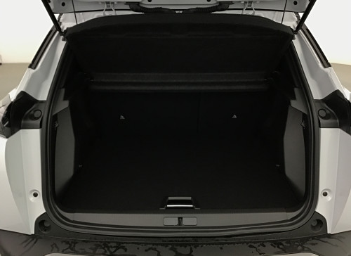 Peugeot 2008 Nouveau Hybrid 145 e-DCS6 GT