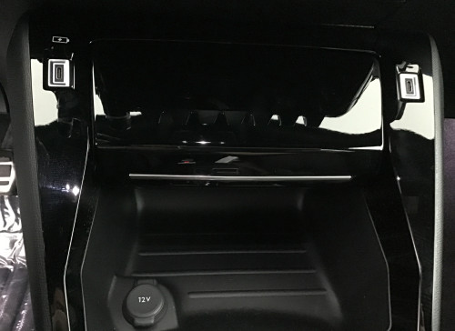 Peugeot 2008 Nouveau Hybrid 145 e-DCS6 GT