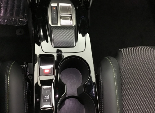 Peugeot 2008 Nouveau Hybrid 145 e-DCS6 GT