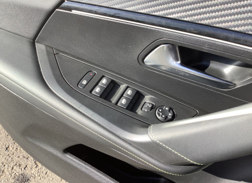 Peugeot 2008 PureTech 130 S&S BVM6 GT