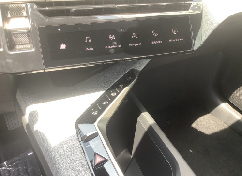 Peugeot 3008 Nouveau Hybrid 145 e-DCS6 Allure