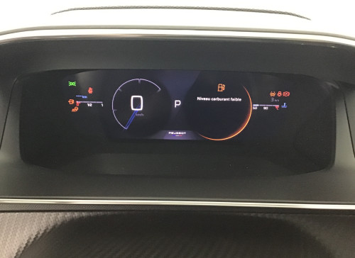 Peugeot 2008 Nouveau Hybrid 145 e-DCS6 GT