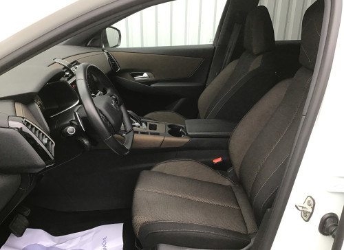 DS DS7 CROSSBACK PureTech 180 EAT8 Performance Line