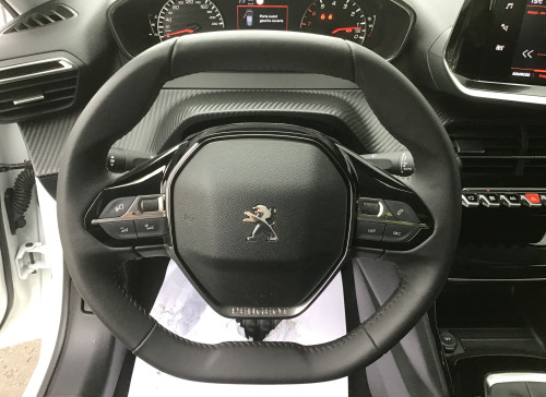 Peugeot 208 PureTech 100 S&S BVM6 Allure
