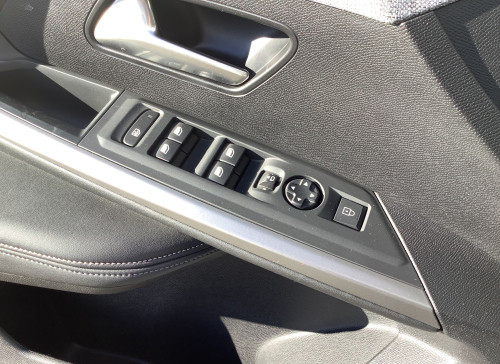 Peugeot 3008 Nouveau Hybrid 145 e-DCS6 Allure