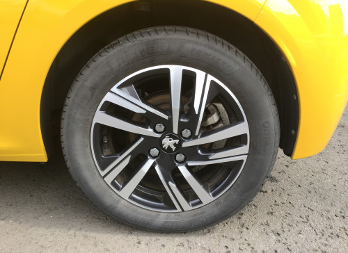 Peugeot 208 PureTech 100 S&S BVM6 Allure