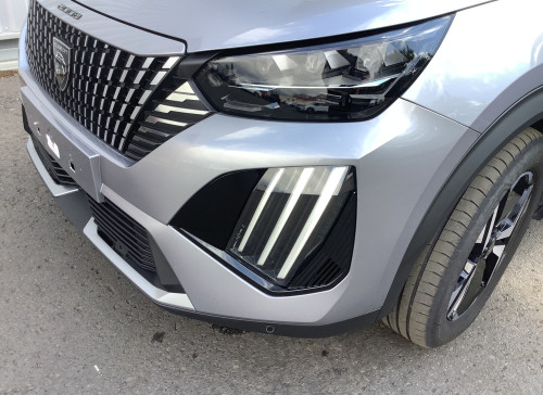 Peugeot 2008 Nouveau Hybrid 145 e-DCS6 GT