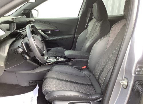 Peugeot 2008 Nouveau Hybrid 145 e-DCS6 GT