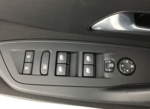 Peugeot 308 BlueHDI 130ch S&S EAT8 Style - 5P