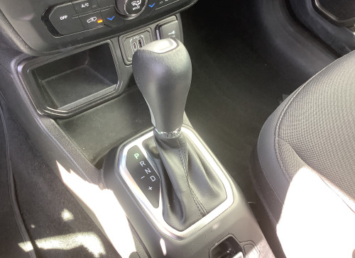 Jeep RENEGADE Nouveau 1.5 Turbo T4 130 ch BVR7 e-Hybrid Summit