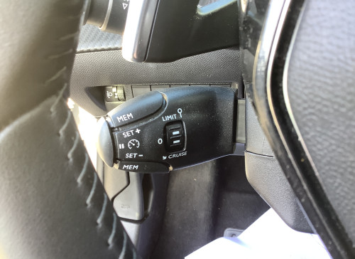 Peugeot 208 Nouvelle Hybrid 110 ch e-DCS6 Allure