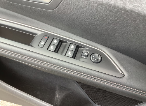 Peugeot 3008 Hybrid 145 e-DCS6 GT