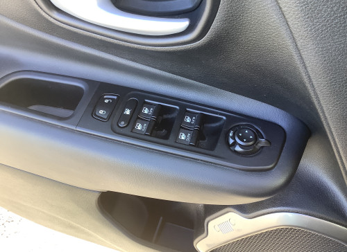 Jeep RENEGADE Nouveau 1.5 Turbo T4 130 ch BVR7 e-Hybrid Summit