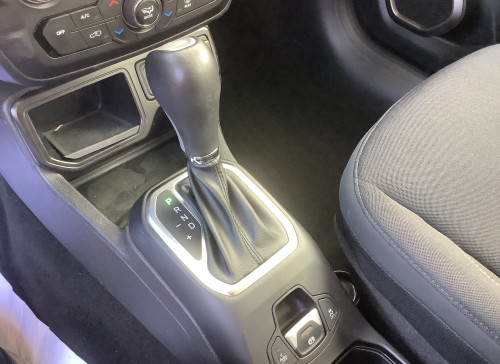 Jeep RENEGADE Nouveau 1.5 Turbo T4 130 ch BVR7 e-Hybrid Summit