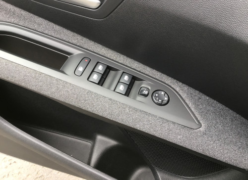 Peugeot 3008 Puretech 130ch S&S BVM6 Active Pack