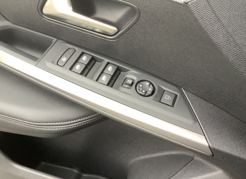 Peugeot 3008 Nouveau Hybrid 145 e-DCS6 Allure