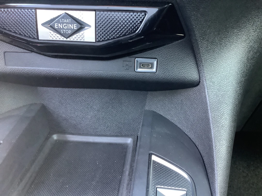 DS DS 3 PureTech 100 BVM6 Performance Line