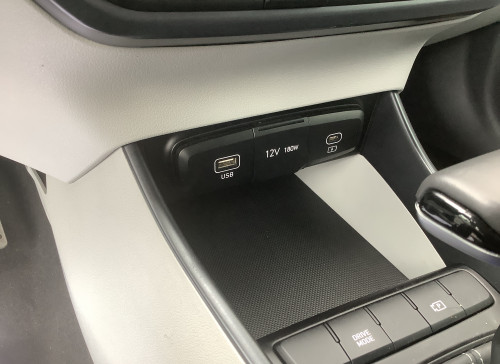 Hyundai BAYON 1.0 T-GDi 100 DCT-7 Hybrid 48V Intuitive