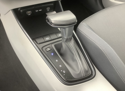 Hyundai BAYON 1.0 T-GDi 100 DCT-7 Hybrid 48V Intuitive