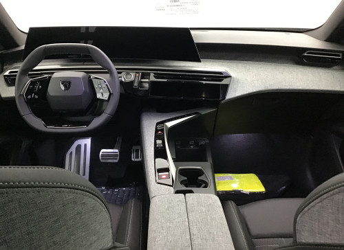 Peugeot 3008 Nouveau Hybrid 145 e-DCS6 GT