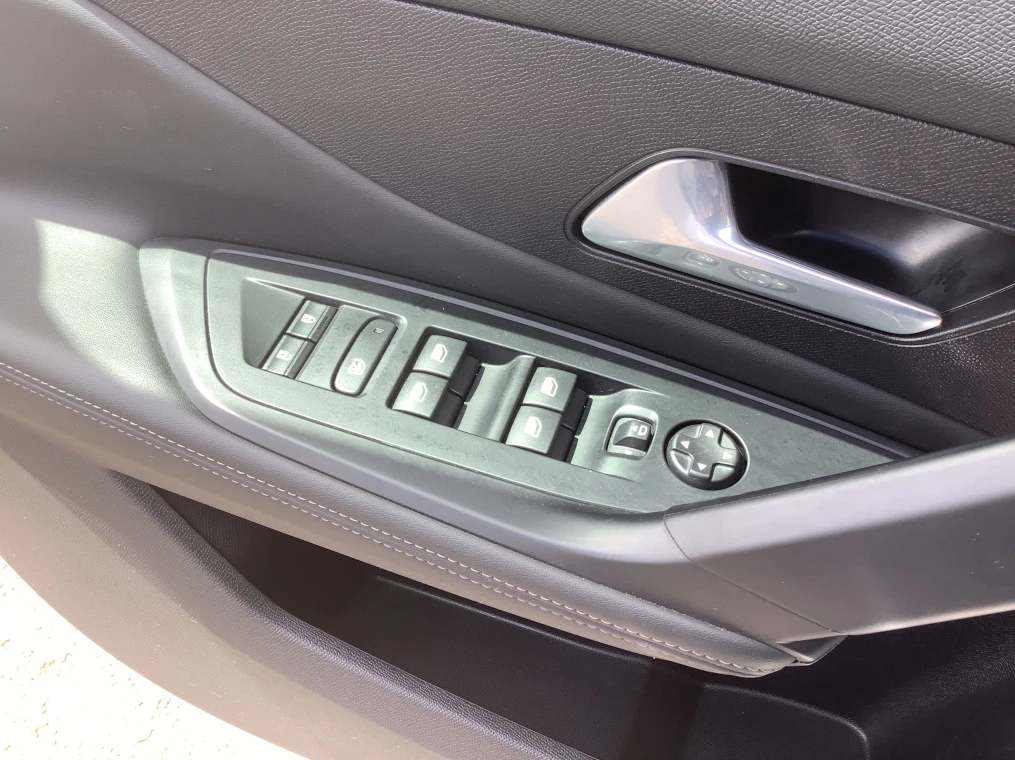 Peugeot 308 SW Hybrid 145 e-DCS6 Allure
