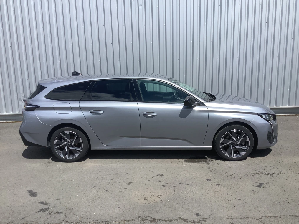 Peugeot 308 SW Hybrid 145 e-DCS6 Allure