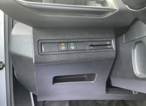 Peugeot 3008 Hybrid 136 e-DCS6 GT