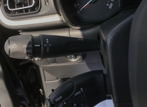 Citroën C3 PureTech 82 S&S BVM5 Shine - 5P