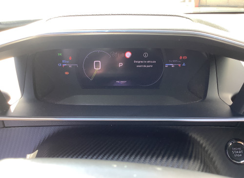 Peugeot 2008 Nouveau Hybrid 136 e-DCS6 GT
