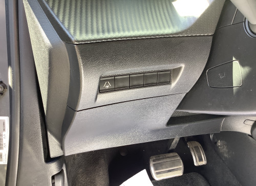 Peugeot 2008 Nouveau Hybrid 136 e-DCS6 GT